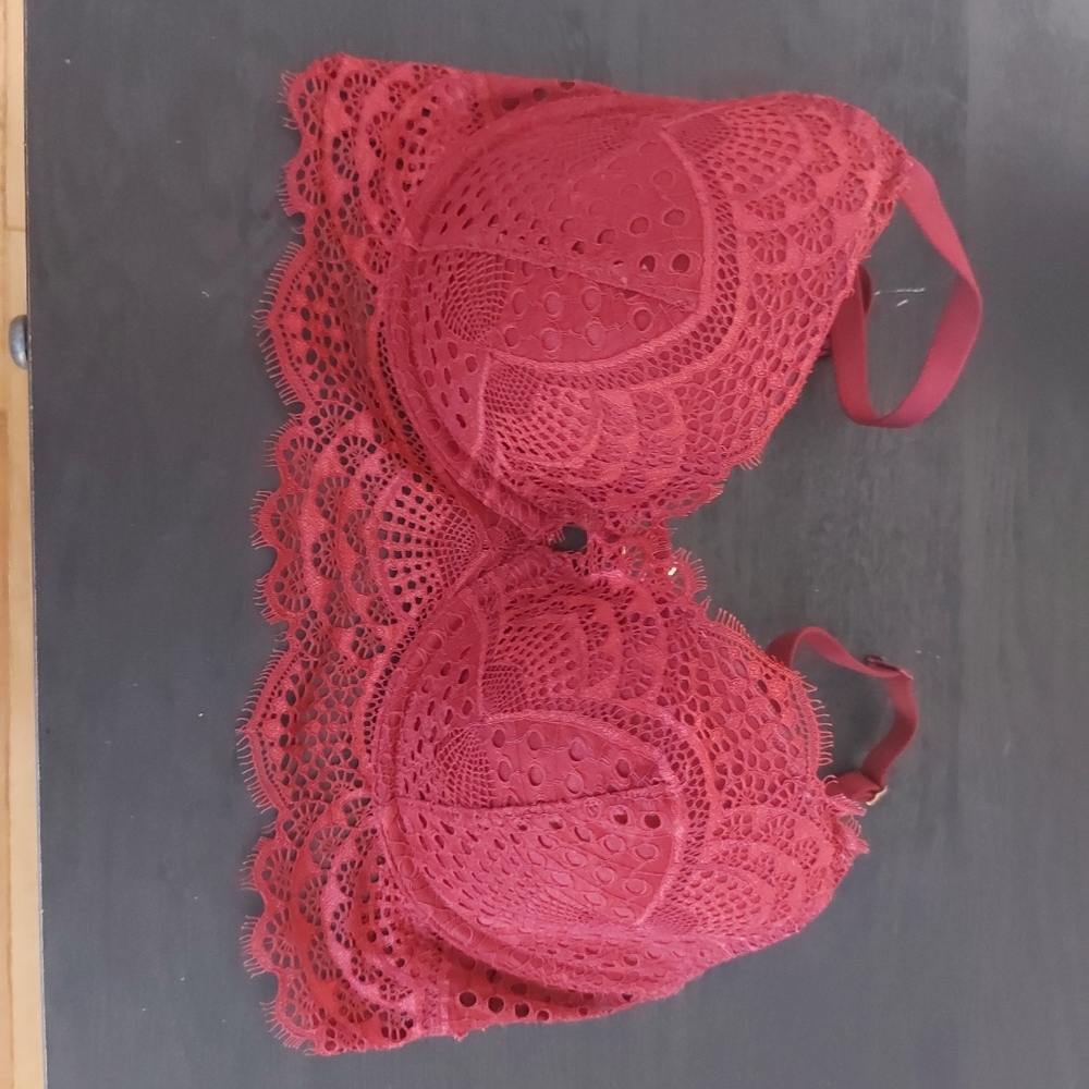 34D - Picture 4 of 4
